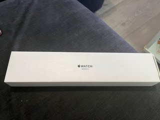 iPad Air 2 + Apple Watch SE 38mm + EarPods