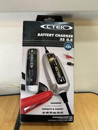 CTEK XS 0.8 Cargador Batería 12V 0.8A