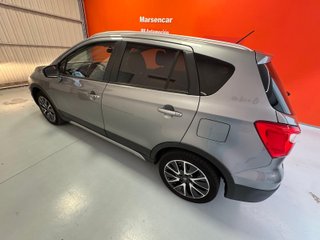 Suzuki S-Cross 2015