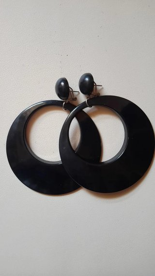 Pendientes de flamenca grandes en Negro.