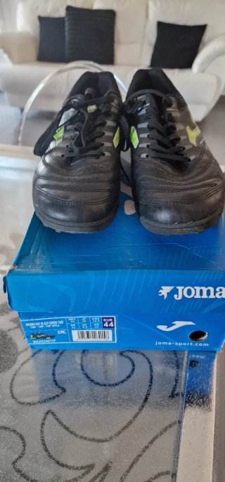 Scarpe da calcio Joma nere e verdi
