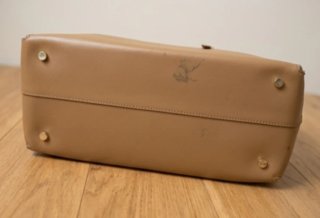 Borsa Tote Guess Pelle Cognac con Dettagli Snake