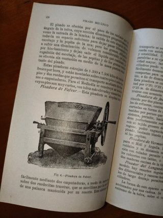 Libro antiguo 1921: Material Vinícola