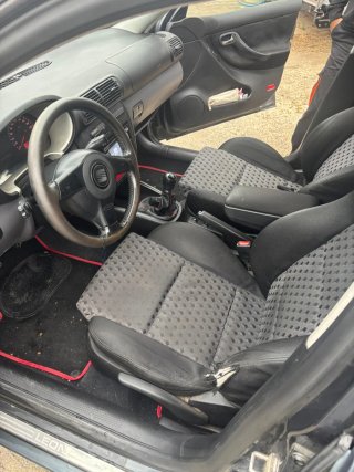 SEAT Leon 2000