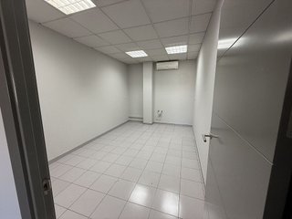 Nave industrial en alquiler en La Fortuna en Leganés