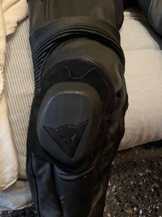 Mono Dainese 2 Piezas Moto Negro/Rojo  Talla 50