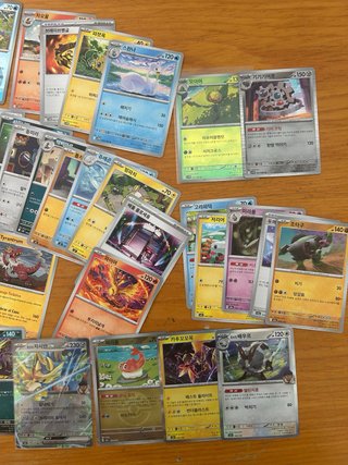 Lote 90 Cartas Pokémon variadas