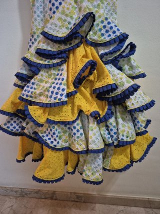Traje de flamenca volantes para niña (10-11 años)