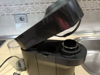 Cafetera Nespresso Vertuo Negra
