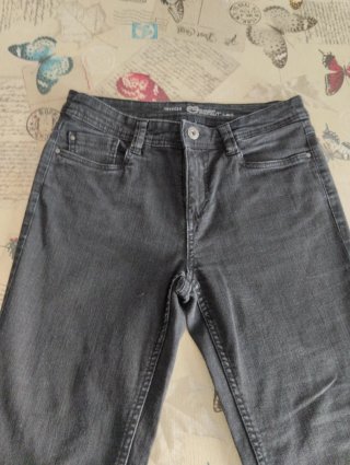 Lote 3 vaqueros mujer Talla 40 varias marcas.
