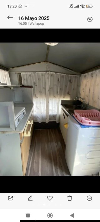 Caravana con avance y toldo