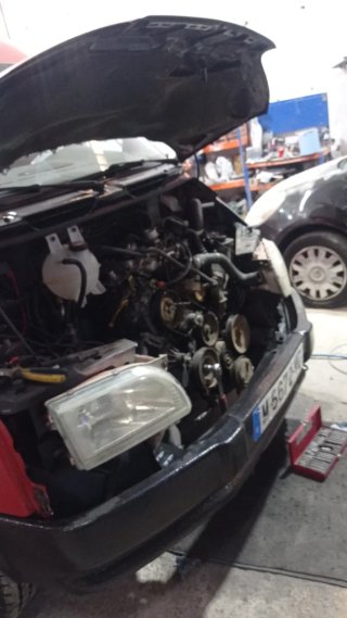 Ford Transit 2000