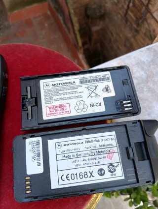 2 Móviles Antiguos: Philips y Motorola