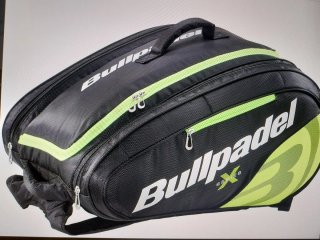 Paletero Bullpadel X Series sin estrenar