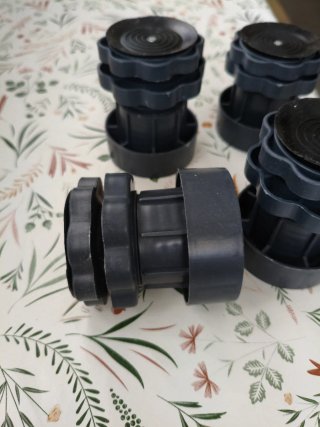 Patas ajustables para muebles/electrodomésticos