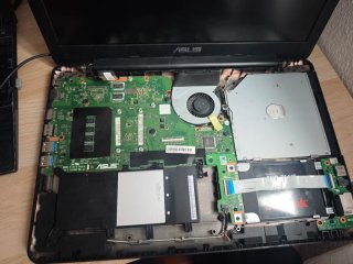 Portátil Asus X554L - No enciende