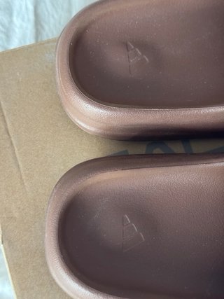 Adidas Yeezy Slides Marrones
