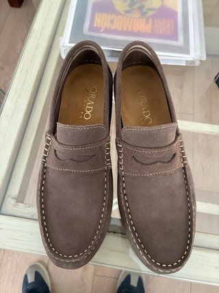 Mocasines marca DORADO Marrones. Numero 43.