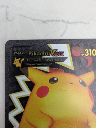 Carta Pokémon Pikachu VMAX Negra