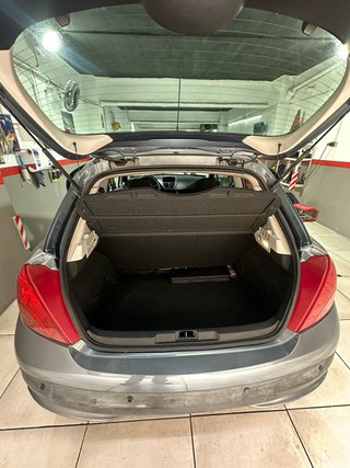 Peugeot 207 2006