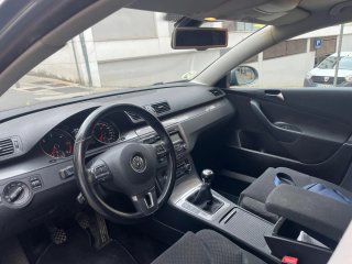 Volkswagen Passat 2010