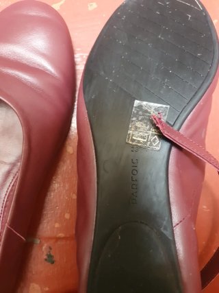 Sandalias de mujer color vino