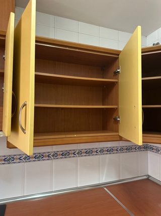 Cocina completa madera y cristal