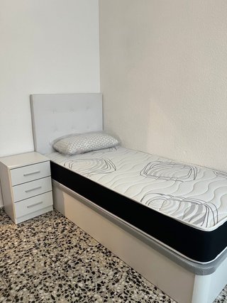 OFERTA: Cabecero/ Mesillas Polipiel