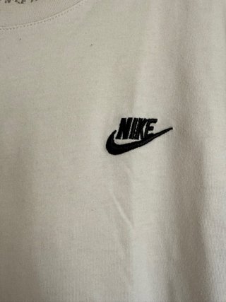 Camiseta Nike Club Tee Sportswear- TALLA S
