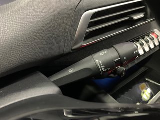 PEUGEOT 5008 ALLURE BLUEHDI S&S