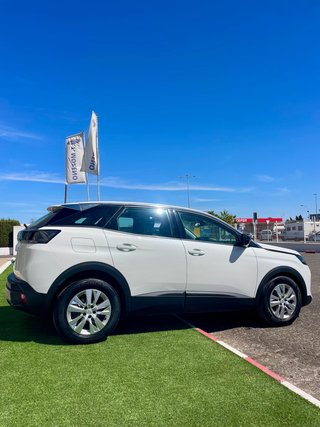Peugeot 3008 2022