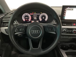 AUDI A4 sedán Advanced 30 TDI S tronic