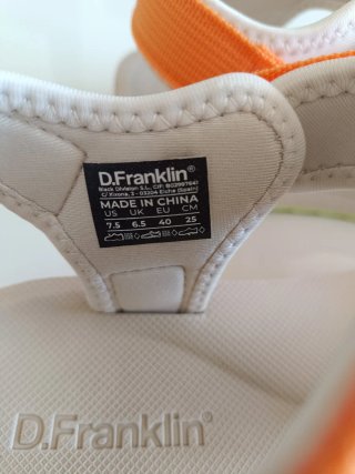 Sandalias deportivas