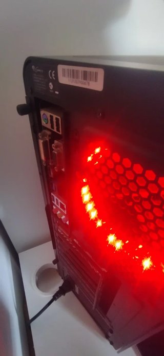 PC Genesis Negro con Luces LED GTX 1050Ti