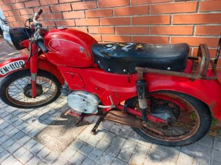 Guzzi Larios 110.