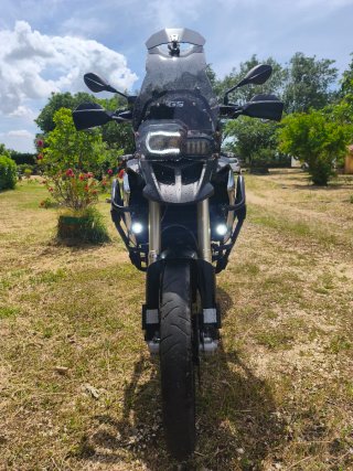 BMW F800GS triple black año 2018