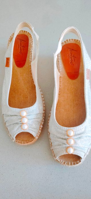 Sandalias cuña Montané Plata Perlas