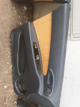 Paneles puerta Alfa Romeo 156