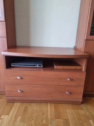 Mueble de salón madera y cristal