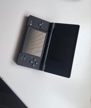 Nintendo DS Negra Pokémon