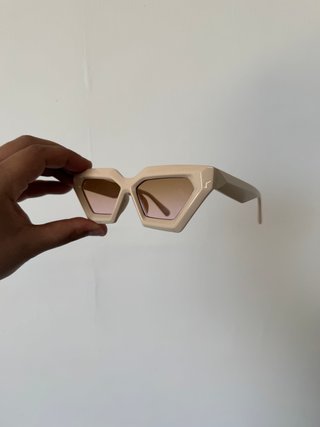 Sunglasses retro elegant beige