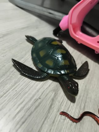 Juguetes varios a 1€ cada uno
