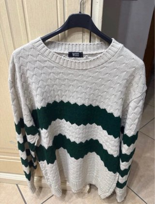 Maglione a righe verdi e bianche