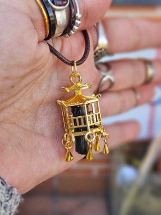 Colgante Pagoda Turmalina Negra