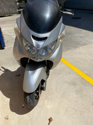 Suzuki Burgman 400 Plata