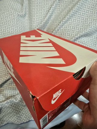 Zapatillas Nike Beige y Blanco