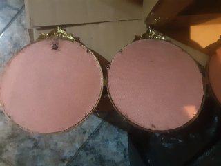 Colgador antiguo dorado y rosa