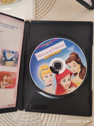 DVD Barbie Rapunzel princesas Disney