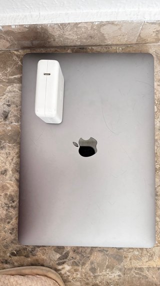 Macbook Pro 13.3 Intel i5 16GB RAM