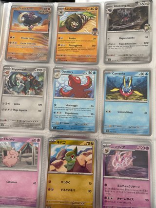 Álbum de cartas Pokémon - Varias cartas